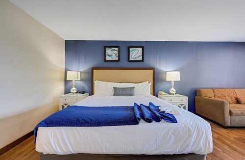 Bodega Bay Hotel | Standard King Room with Ocean View