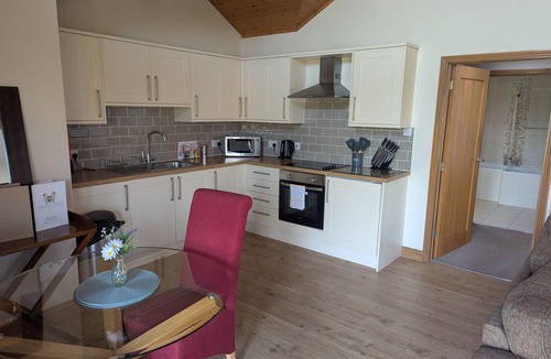 Little Stukeley Apartment | Standard Lodge with Golf View