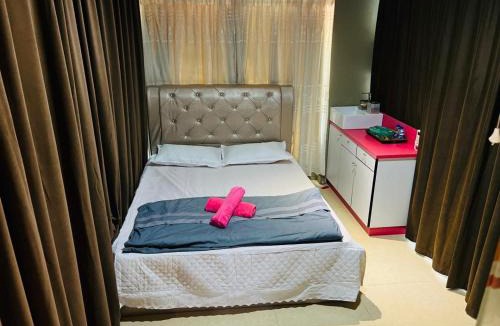 Ladang Padang Cicar House | Standard Queen Room with Shared Bathroom MyPOCKETT