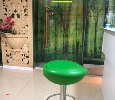 Ladang Padang Cicar House | Standard Queen Room with Shared Bathroom MyPOCKETT