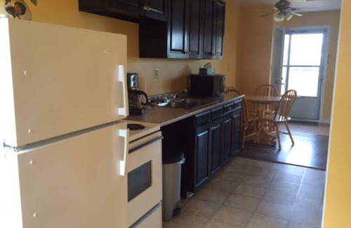 New London House | Standard Queen Room #9