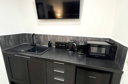 Blackpool Town Center Apartment | standard suite with spa bath