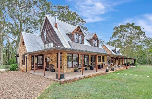 Lower Belford House | Standen Manor