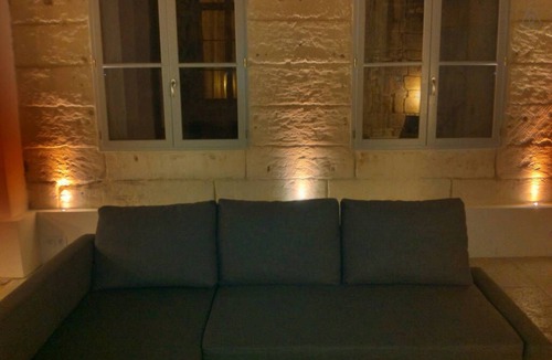 Montpellier-Centre Apartment | STANDING APARTMENT, from the 18th Century, in the pedestrianized historic center