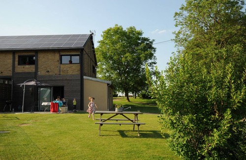 Banogne-Recouvrance Apartment | Standing In Bed 4 People, Pool, Jacuzzi tub, quiet, greenery