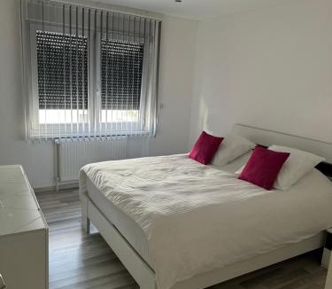 Wittelsheim Apartment | Standing wittel