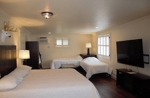 Manchester Center Hotel | Stanford House