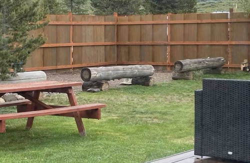 Stanley House | Stanley Chalet