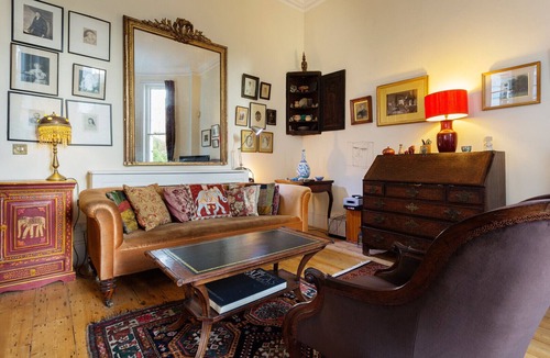 Colville Apartment | Stanley Garden Flat, by Veeve