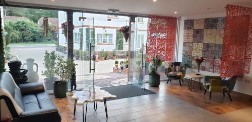 Takeley Street House | Stansted Airport Lodge