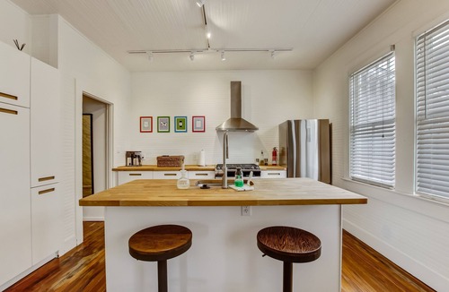 Saint Simons Island Apartment | Stanton Apartment A - Historic retreat 1 block to beach