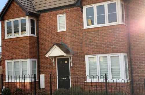 Wellingborough House | Stanton Cross 5 persons 3 Bed Home