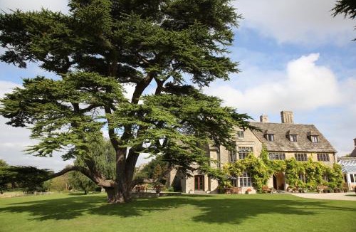 Blunsdon Hotel | Stanton House Hotel