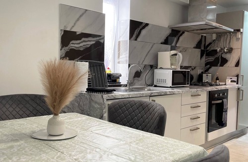 Alibon Apartment | Stanton- Stylish 2 Bed