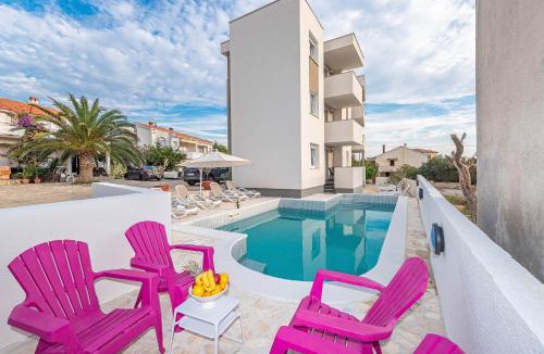 Novalja Apartment | Star 6 modern & centrally ap for 6