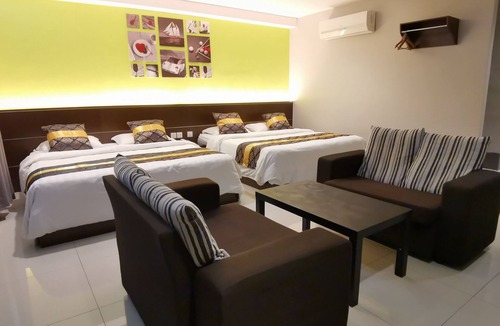 Kampung Tebing Rabak Hotel | Star Bay Hotel