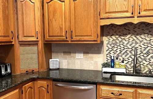 Roanoke House | Star City Gem near Trailheads