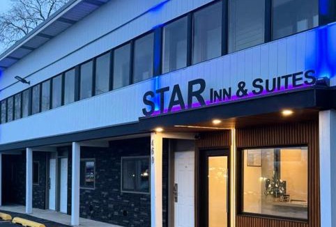 Chicago Heights Hotel | Star Inn & Suites