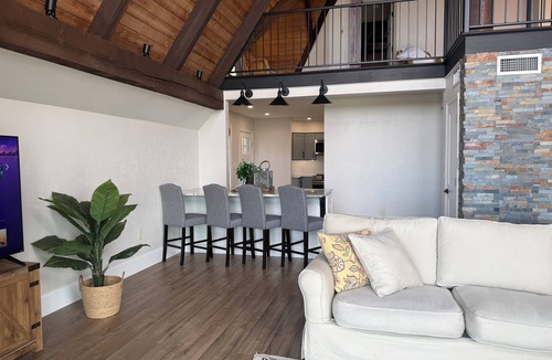 Hawthorne Ski Chalet | STAR LAKE - HAWTHORNE FL - CUSTOM A-FRAME HOME WITH DOCK - WATERFRONT