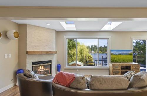 Lakeland North House | Star Lake Waterfront Estate