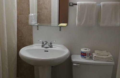Morden Hotel | Star Motel