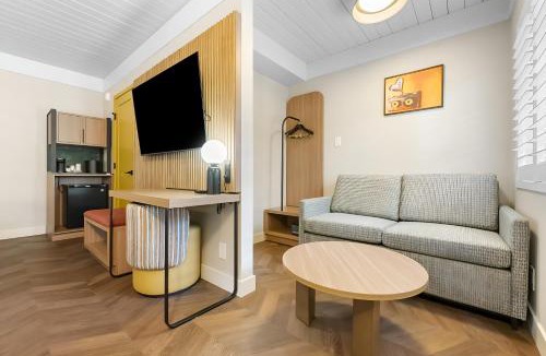 Cow Hollow Hotel | Star Motel