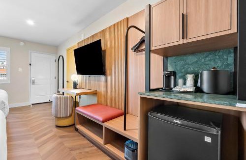 Cow Hollow Hotel | Star Motel