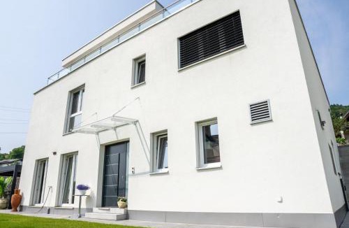 Bottstein Apartment | Star's Apartment