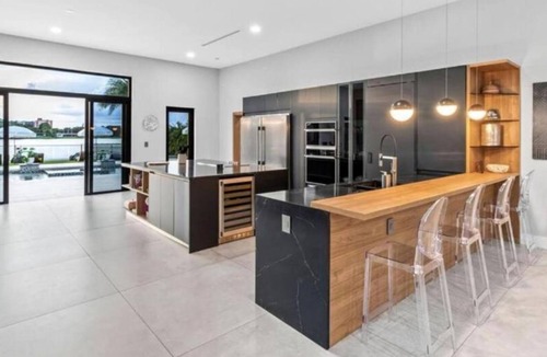 North Miami Beach Villa | Star Villa Opulent Waterfront Property
