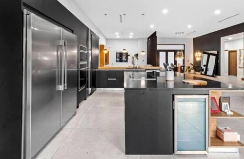 North Miami Beach Villa | Star Villa Opulent Waterfront Property