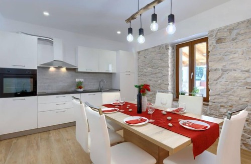 Liznjan House | Stara hiža by Interhome