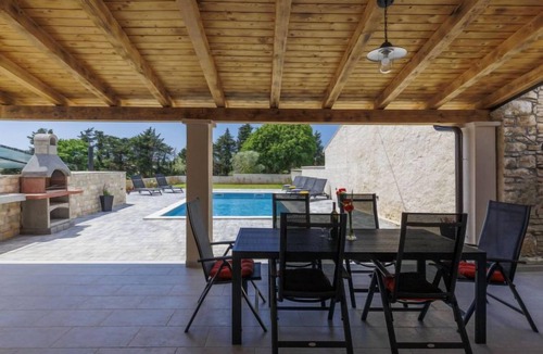 Liznjan House | Stara hiža by Interhome