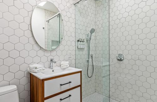 Racquet Club Estates Villa | Starburst PS by ACME House Company