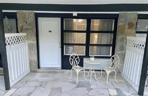 East Flat Rock Condo | Stardust and Moonlight : Lakefront Condo