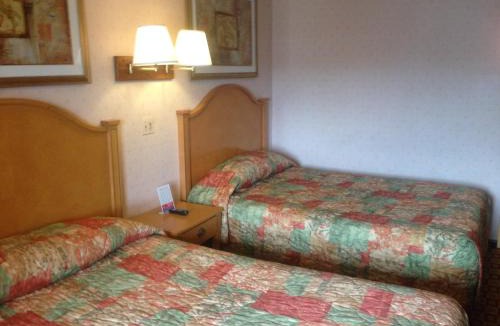 Naperville Hotel | Stardust Motel