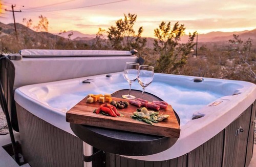 Morongo Valley House | Starfire Lodge Design Lodge, Epic Views, Hot Tub