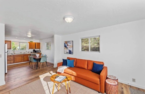 Port Orford Apartment | Starfish Coastal Getaway StayinMyDistrict