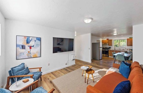Port Orford Apartment | Starfish Coastal Getaway StayinMyDistrict