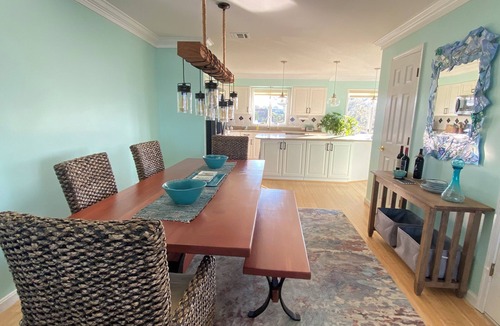 Willoughby Spit House | Starfish Cottage . Direct Beachfront!