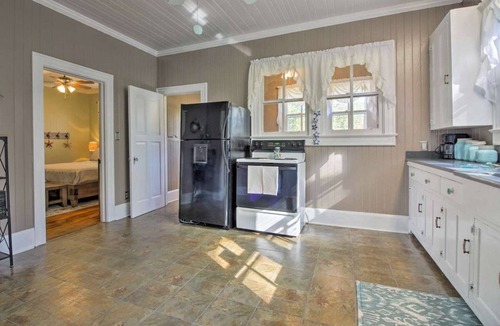 Richmond Hill House | Starfish Home for 10, Fast EV Charger, and Pet Friendly