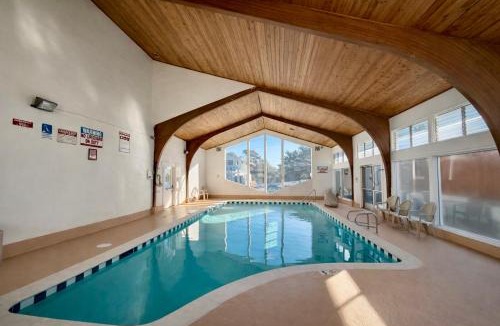 Munras Avenue Hotel | Stargazer Hotel