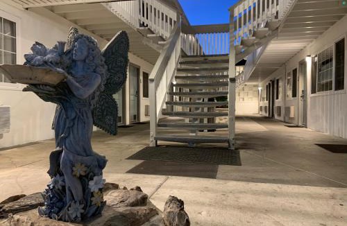 Munras Avenue Hotel | Stargazer Hotel