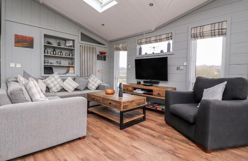 Carnforth House | Stargazer Lodge