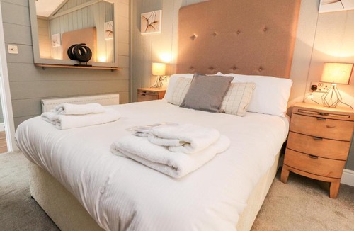 Carnforth House | Stargazer Lodge