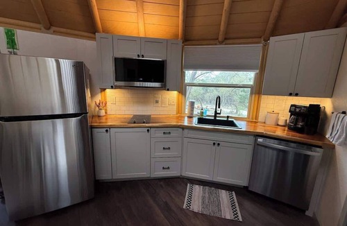 Canyon Lake Cabin | Stargazer Luxe-Yurt with private Hot Tub