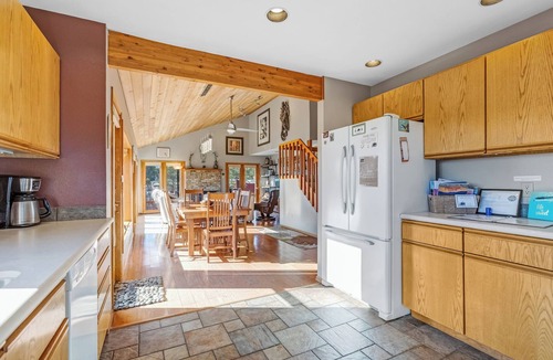 Nathrop House | Stargazer Retreat Hot Tub Game Room Creek Walk DogFriendly 360° Mtn Views