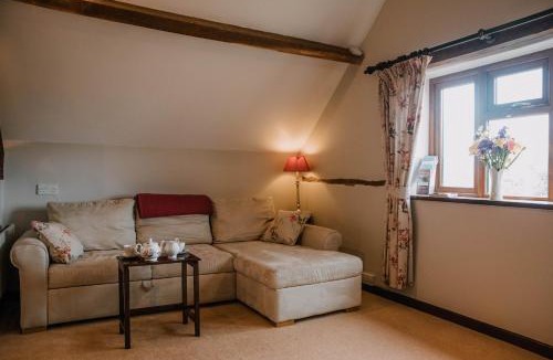 Westbrook Court Apartment | Stargazer's Loft