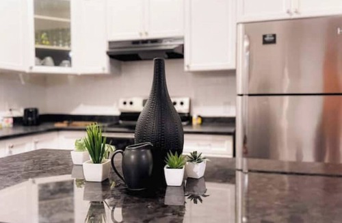 Kingston House | Stargazer’s Haven