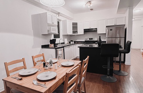 Kingston House | Stargazer’s Haven