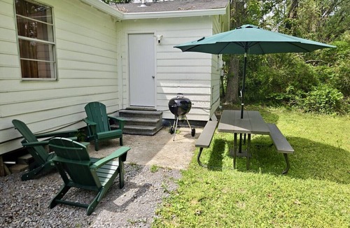 Starkville House | Stark Social House | Sleeps 6 | Game Day
